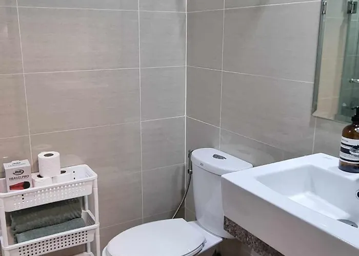 New! Warm 1-br In Uptown Bgc With Views