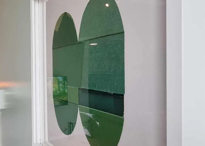 New! Warm 1-br In Uptown Bgc With Views Apartamento Manila
